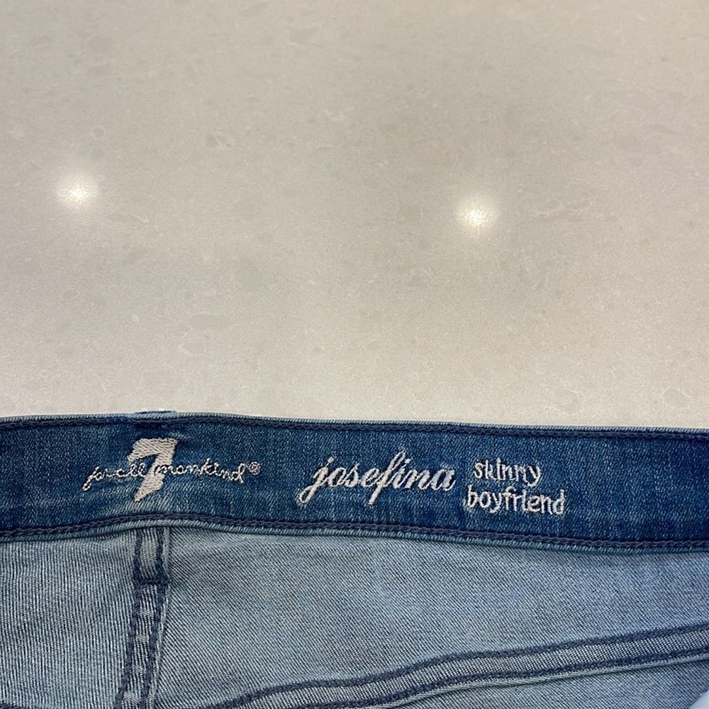 7 for all mankind Josephine skinny boyfriend, size 32 high waisted soft fabric. - Picture 7 of 11
